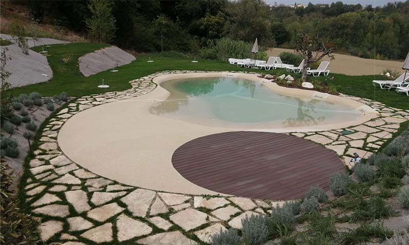 Spécialiste en construction de piscines lagon Albi